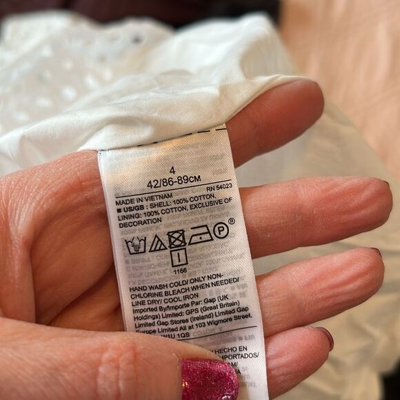 NWT Banana Republic Eyelit Dress(size 4) - Picture 10 of 10